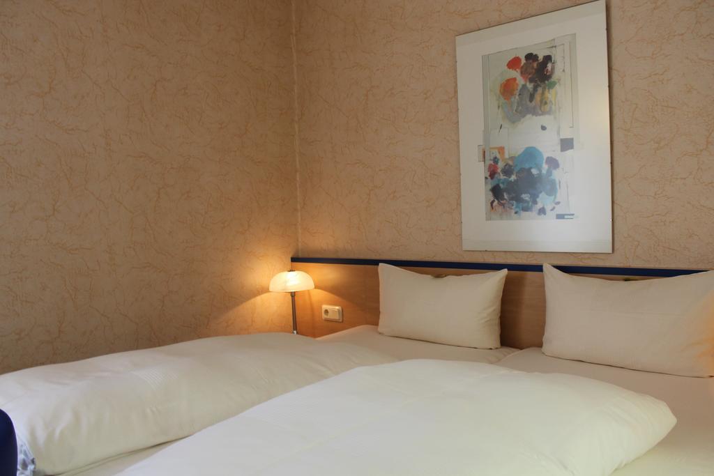 Hotel Chassalla Kassel Zimmer foto
